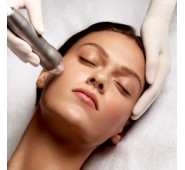 Skaistinanti veido procedūra su vitaminu C (arba fitino rūgštimi),''Dalios grožio studijoje'' Vilniuje